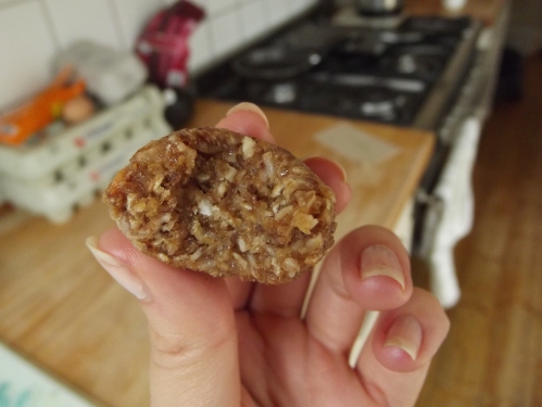 protein ball, healthy eating  